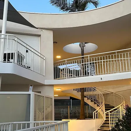New With Terrace And Private Parking And Pool Le Lavandou